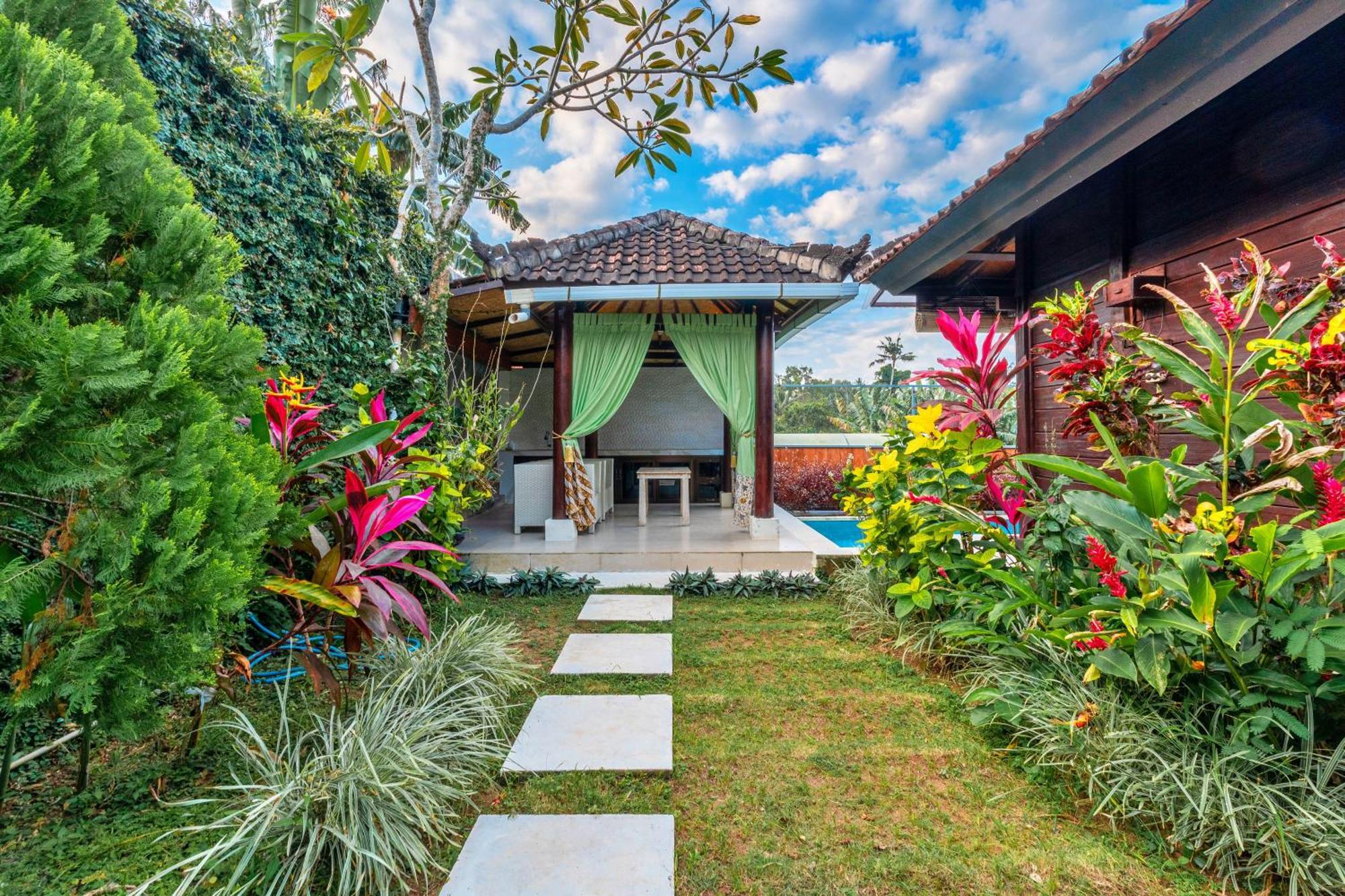 Sri Abi Ratu * Sukawati (Bali)